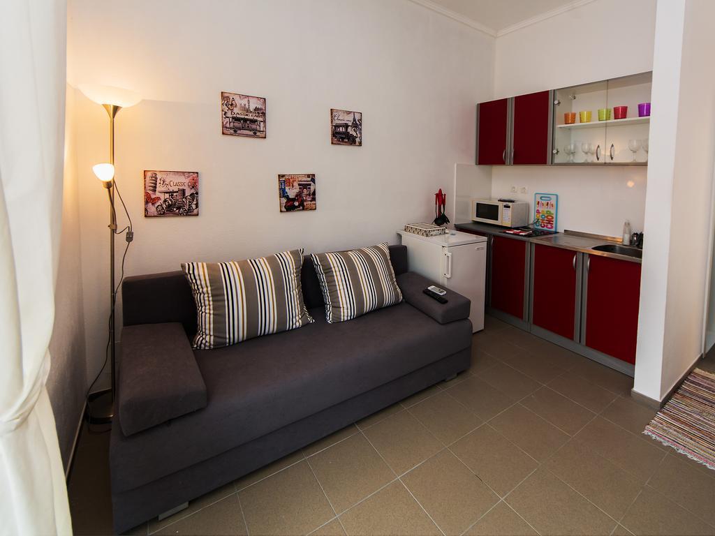 Studios Slaven Plano Quarto foto